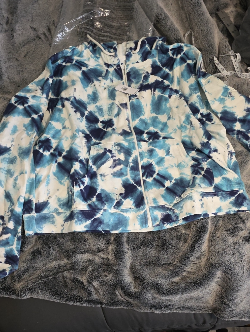 Old Navy White and Blue Tie-Dye Zip Hoodie